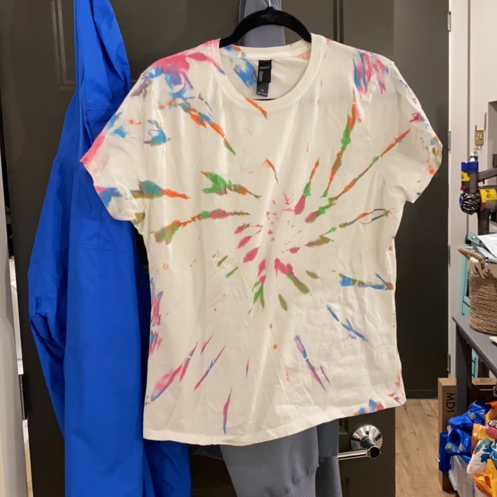 Never worn Tie-Dye Short Sleeve Tee Shirt XL